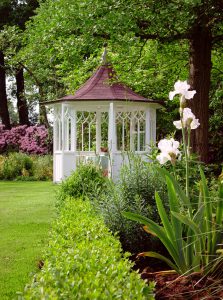 So einen Pavillon finden Sie auch auf der ein oder anderen Gartenveranstaltung...